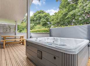 Private outdoor hot tubs
